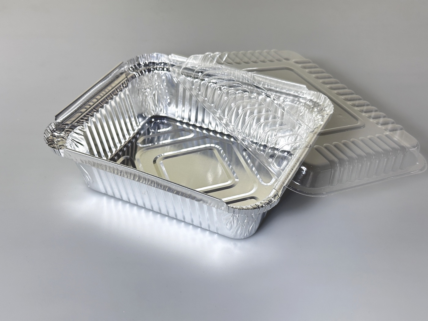 Stacked disposable aluminum foil containers for wholesale food packaging